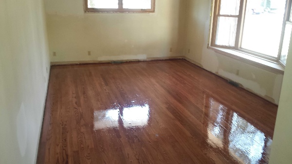 A Refinished Hardwood Floor in Kenosha Refinished Hardwood Kenosha